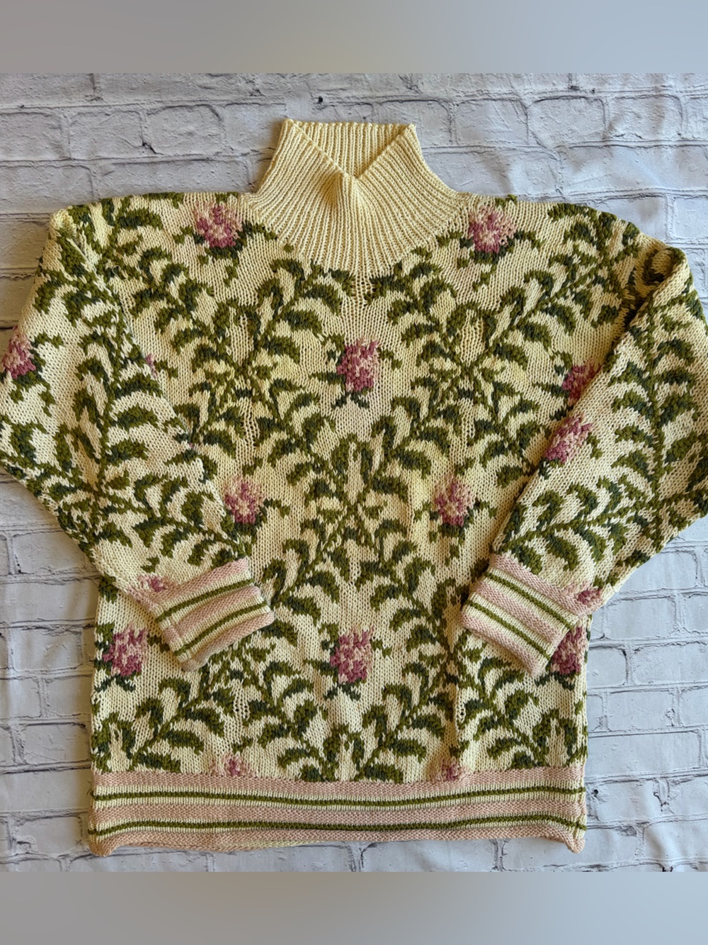 Vintage Heavy Knit Cottagecore Sweater Floral Hong Kong Medium 2 Sided Trellis